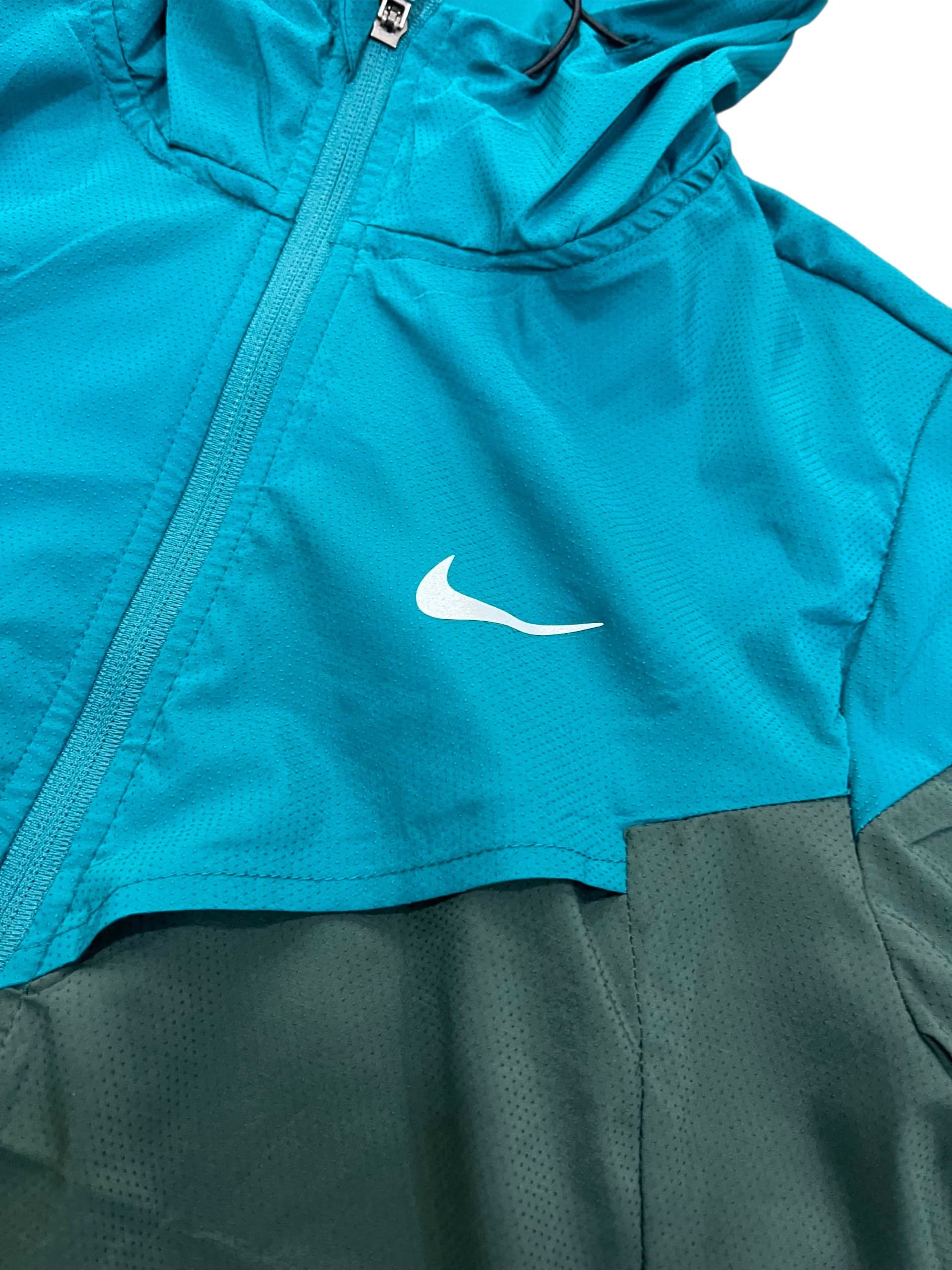 Ensemble NIke  NOCTA CHIN26 BM XL VERT