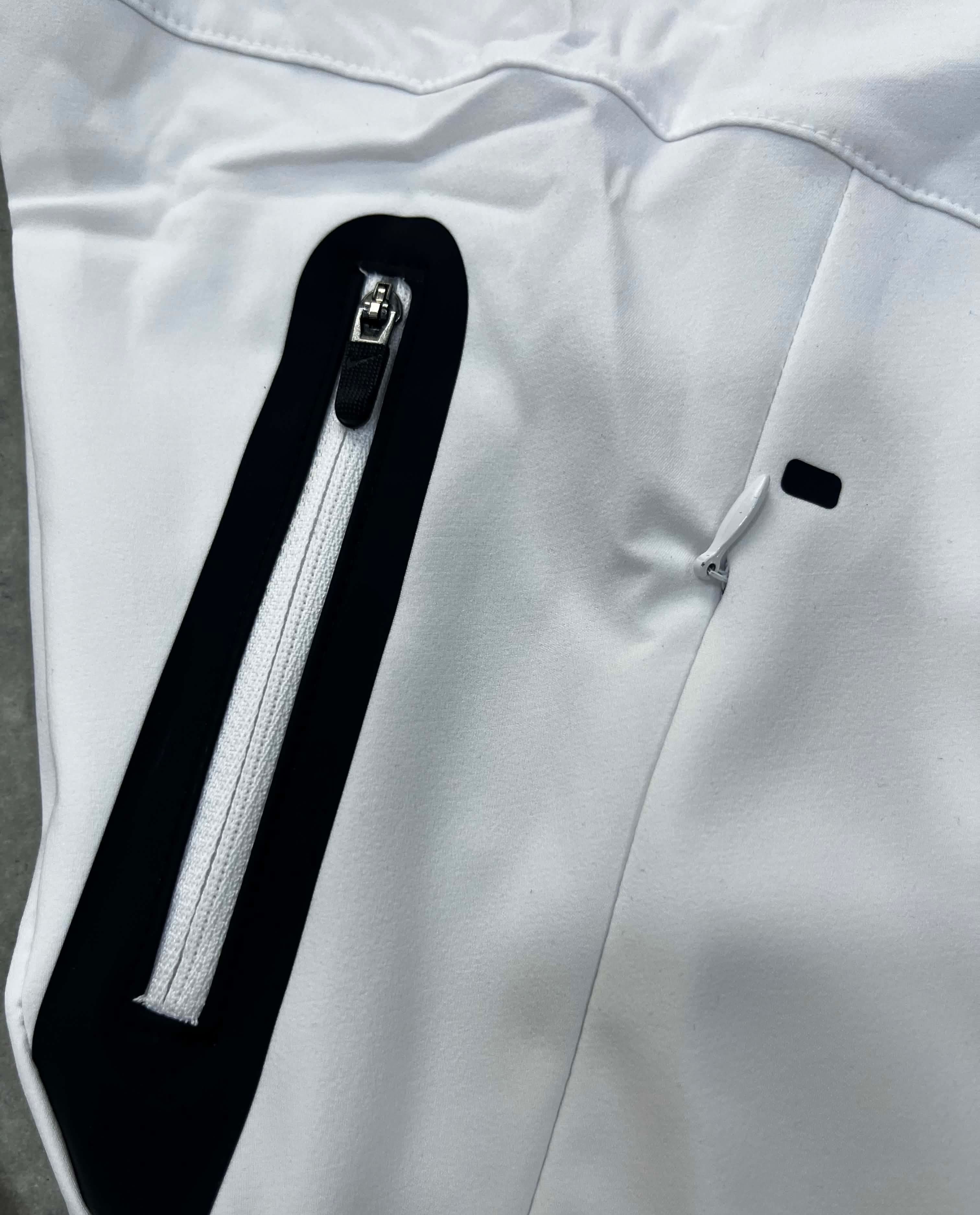 Ensemble NIke  BEST 10236 BM L BLANC
