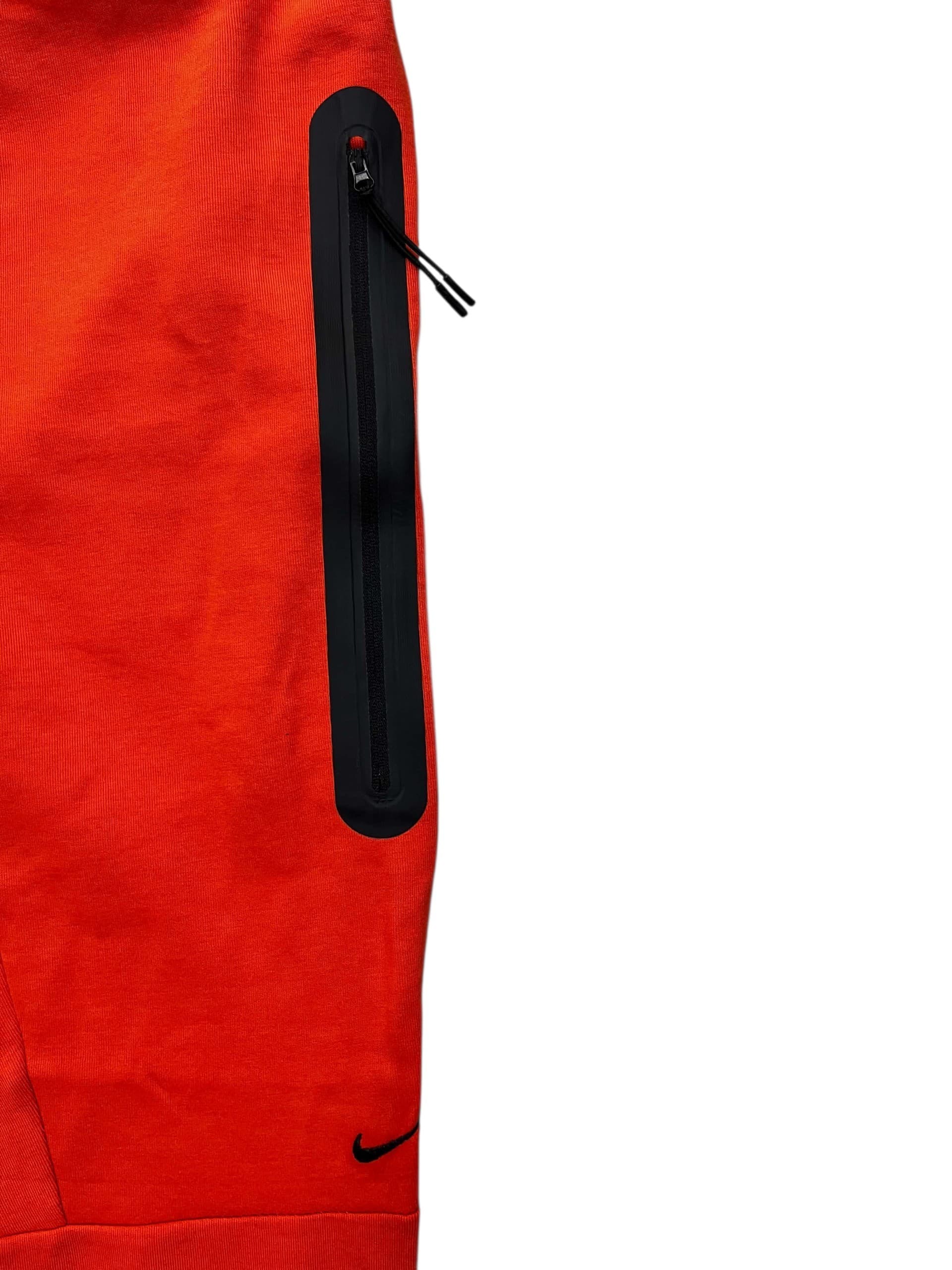 Ensemble NIke  NK TECH SMPL26 BM S ROUGE